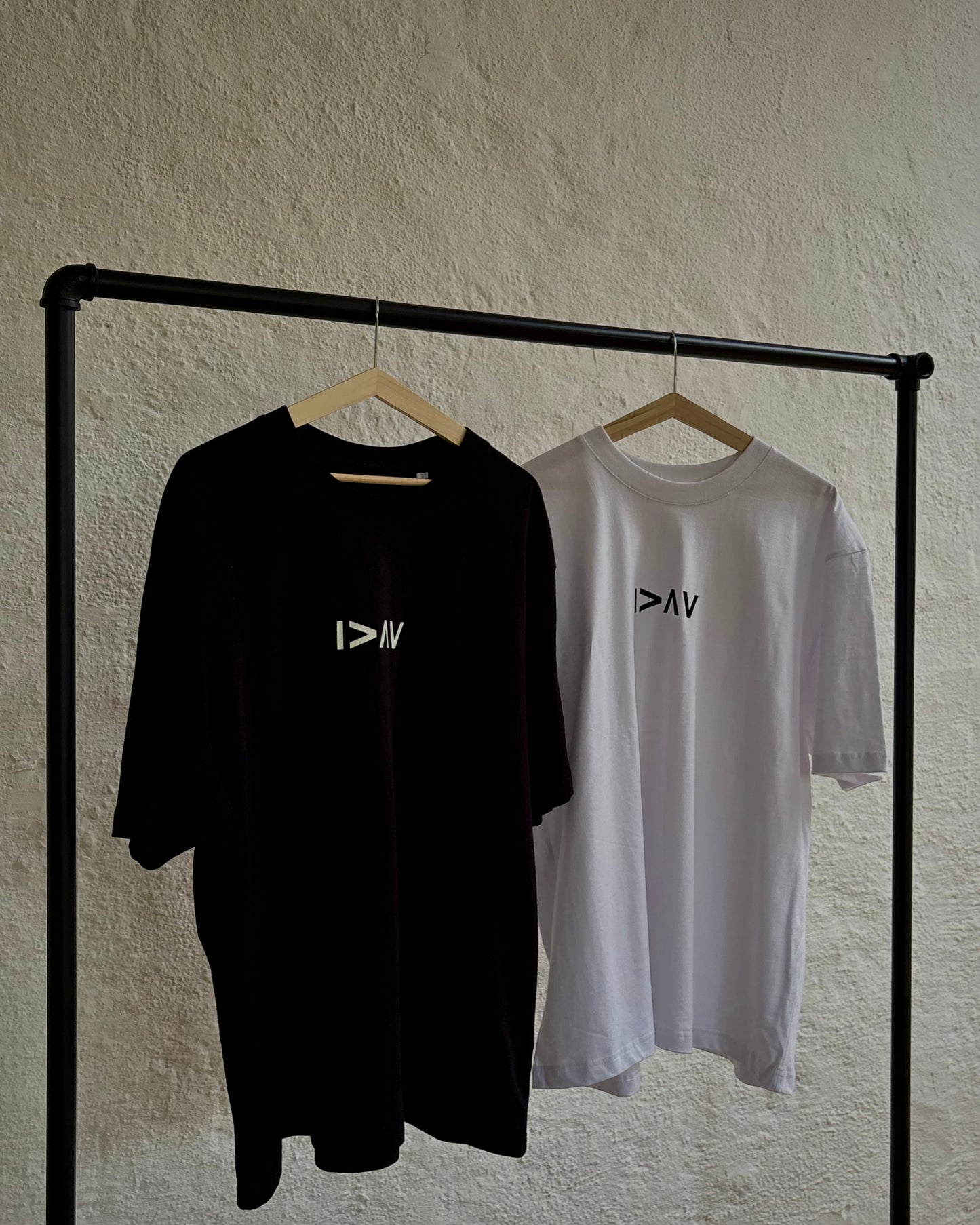 Basic Oversized Shirt (Unisex, 220 GSM)